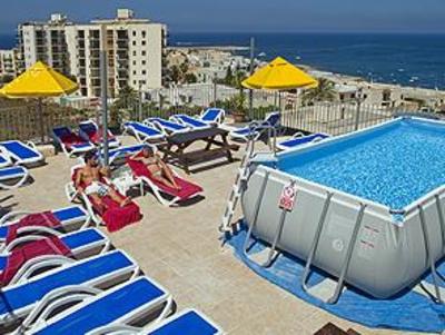 фото отеля Qawra Point Holiday Complex