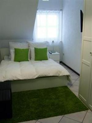 фото отеля The Square Ferienwohnung Rödental