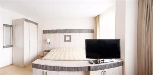 фото отеля East Gate Hotel