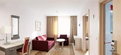 фото отеля East Gate Hotel