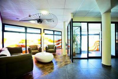 фото отеля Kyriad La Rochelle Centre - Les Minimes