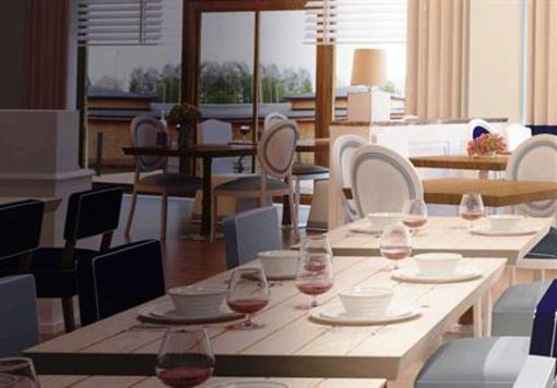 фото отеля Yacht Club Tiffi