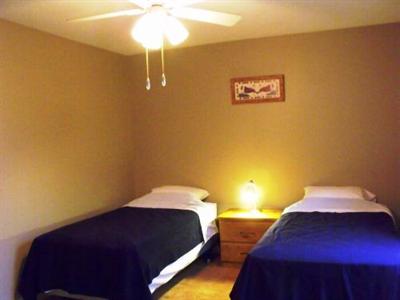 фото отеля Kamloops Guesthouse