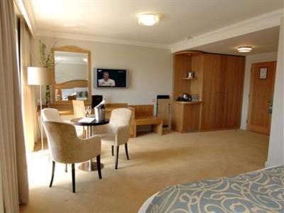 фото отеля Parkview Hotel Newtownmountkennedy
