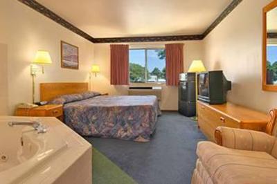 фото отеля Super 8 Fort Atkinson