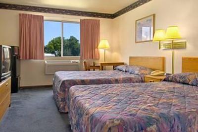 фото отеля Super 8 Fort Atkinson