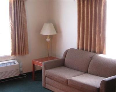 фото отеля Okotoks Country Inn