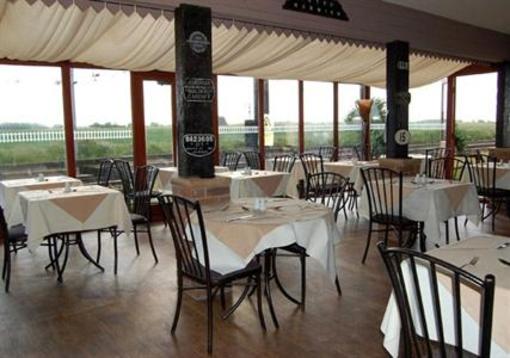 фото отеля Sidings Hotel Shipton