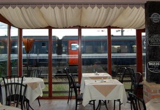 фото отеля Sidings Hotel Shipton