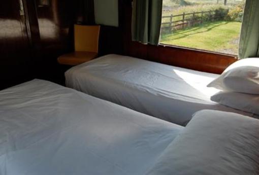 фото отеля Sidings Hotel Shipton