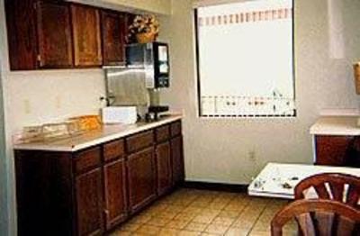 фото отеля Super 8 Motel New Philadelphia
