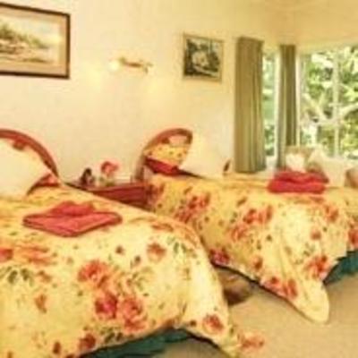 фото отеля Whakatane Homestay Leaburn Farm