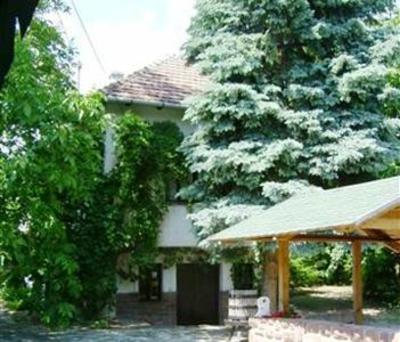 фото отеля Bringakert Vendeghaz