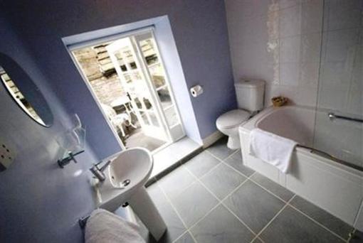 фото отеля The Old Hall Inn Chinley