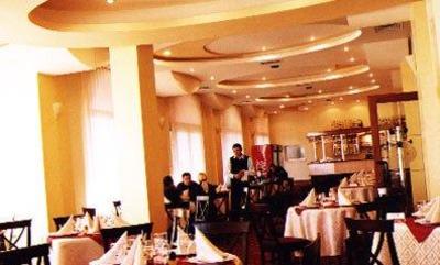 фото отеля Yaky Hotel Pitesti