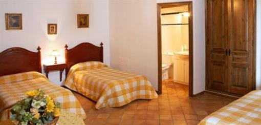 фото отеля La Torre de Dalt y Can Tapis Apartments Camos