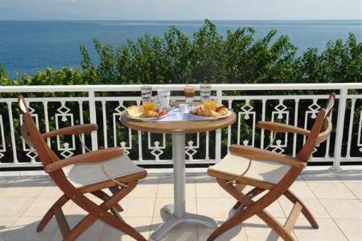 фото отеля Akrata Beach Hotel