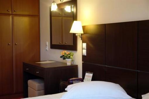 фото отеля Akrata Beach Hotel