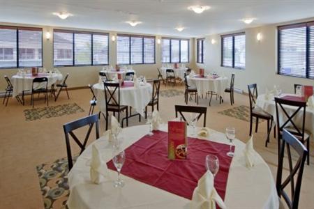 фото отеля Econo Lodge Miramichi
