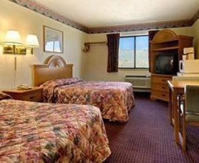фото отеля Travelodge Clinton
