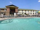фото отеля Travelodge Clinton