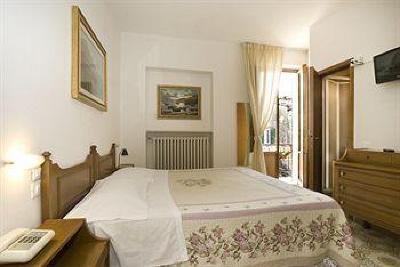 фото отеля Hotel Sant'Ercolano Perugia