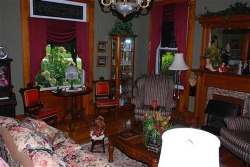 фото отеля Country Doll House Bed & Breakfast
