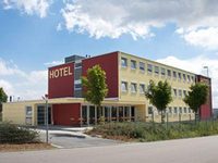 iQ-Hotel