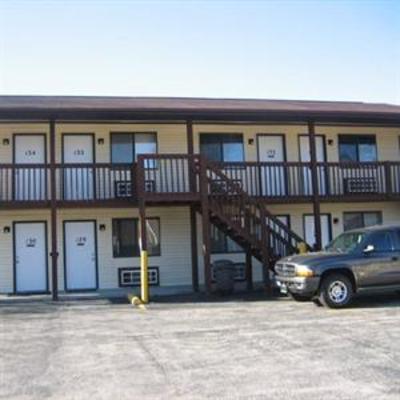 фото отеля Crestview Inn & Suites