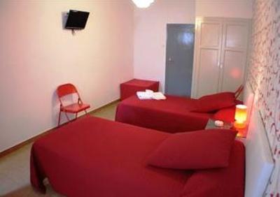 фото отеля Hostal Mediterraneo