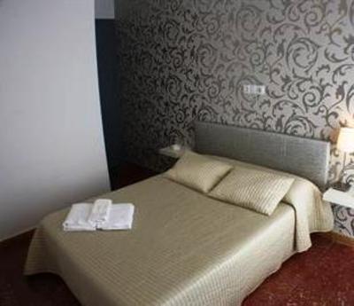 фото отеля Hostal Mediterraneo