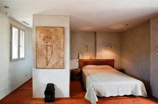 фото отеля Can Artists La Loge