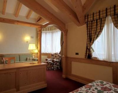 фото отеля Hotel Du Lac Molveno