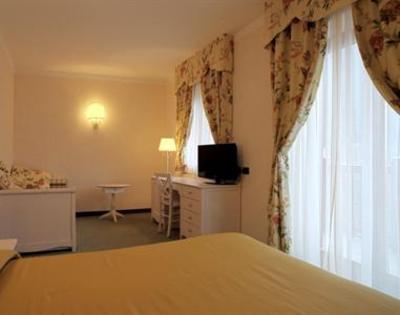 фото отеля Hotel Du Lac Molveno