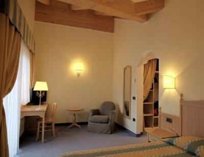 фото отеля Hotel Du Lac Molveno