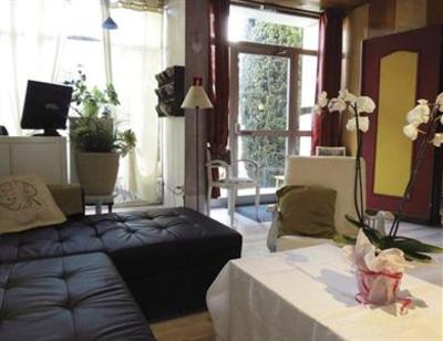 фото отеля Hotel Du Parc Aspres-sur-Buech