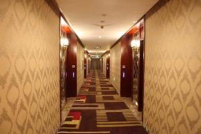 фото отеля Ruidu Shanglv Hotel Liushi