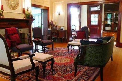 фото отеля Shining Dawn Bed and Breakfast