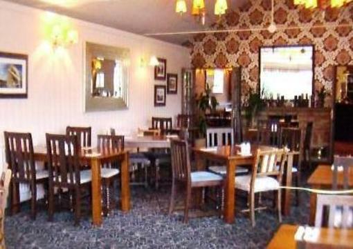 фото отеля The Red Lion Hotel Stretham