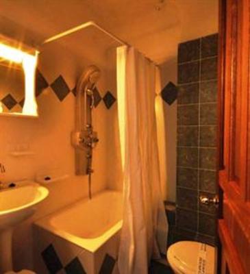 фото отеля Karaoulanis Beach Aparthotel Agios Ioannis