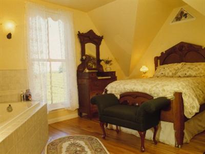 фото отеля Vine Hill Inn B&B