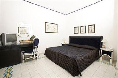 фото отеля Hotel Les Sables Noirs