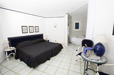 фото отеля Hotel Les Sables Noirs