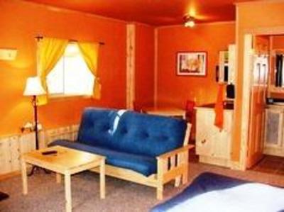 фото отеля Alexa Chalets-Timber Inn & Restaurant
