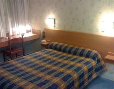 фото отеля Hotel le Lyon Bron
