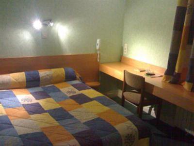 фото отеля Hotel le Lyon Bron