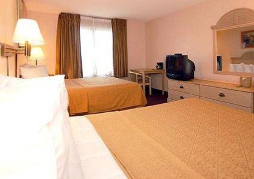 фото отеля Quality Inn Merriam