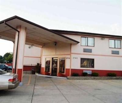 фото отеля Hollywood Inn & Suites