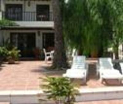 фото отеля Puerto Chico Apartments and Bungalows