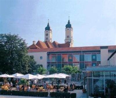 фото отеля Klostergasthof Roggenburg